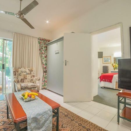 Garden Place Guest Houses Johannesburg Ngoại thất bức ảnh